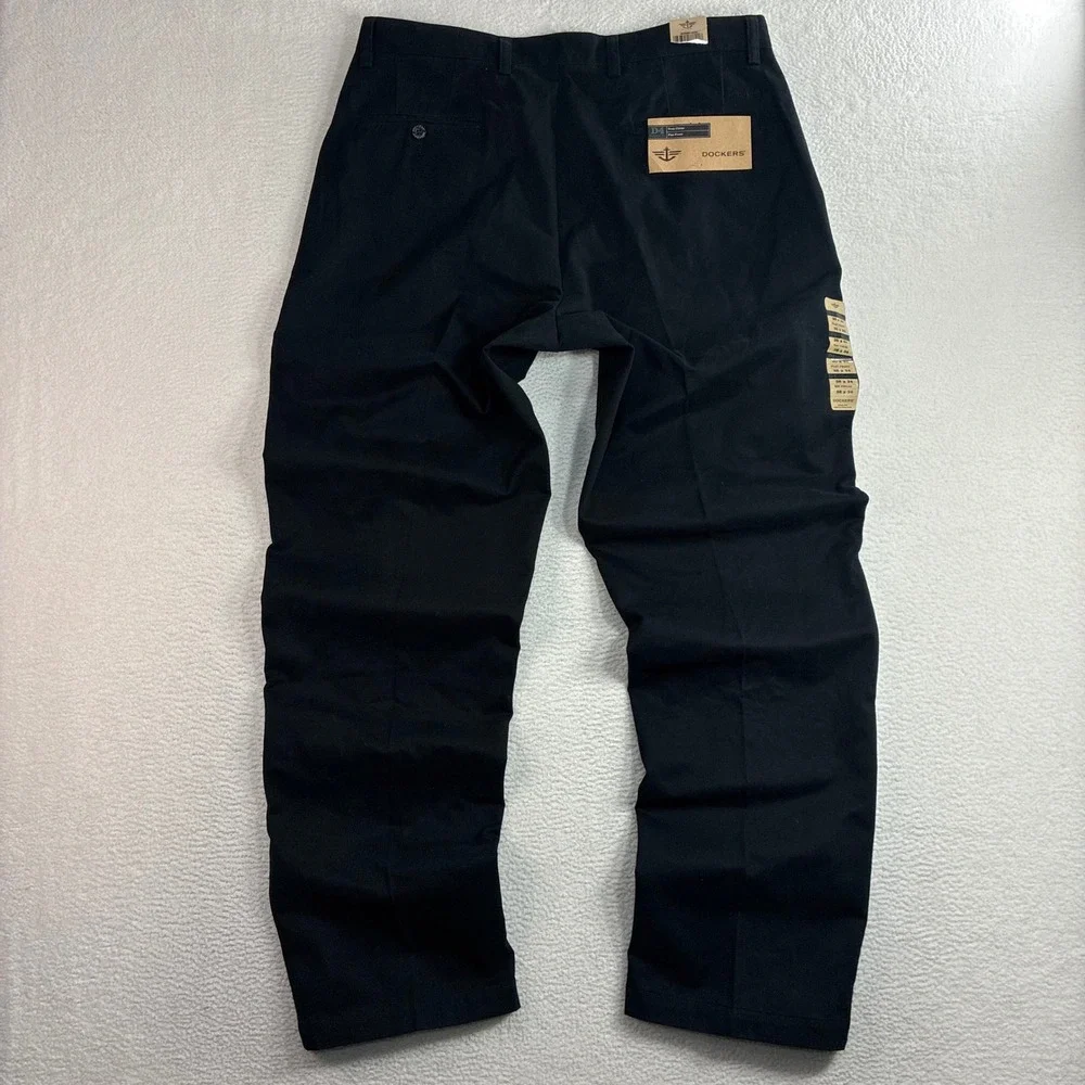Dockers D4 Chino Pants Men 36x34 Black‎ True Relaxed Flat Front Business NWT